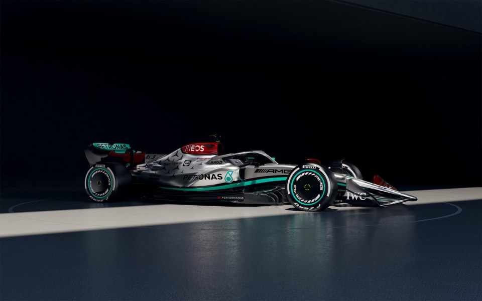 Mercedes became the latest squad to reveal their new car, bringing back the 'silver arrows' colour scheme