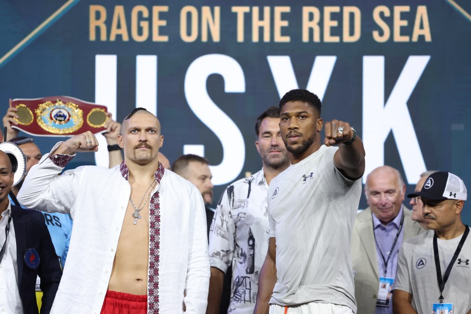 Usyk fights Joshua against the backdrop of a war in his native Ukraine