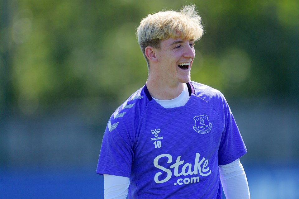 Chelsea are understood to be offering £60m for Gordon