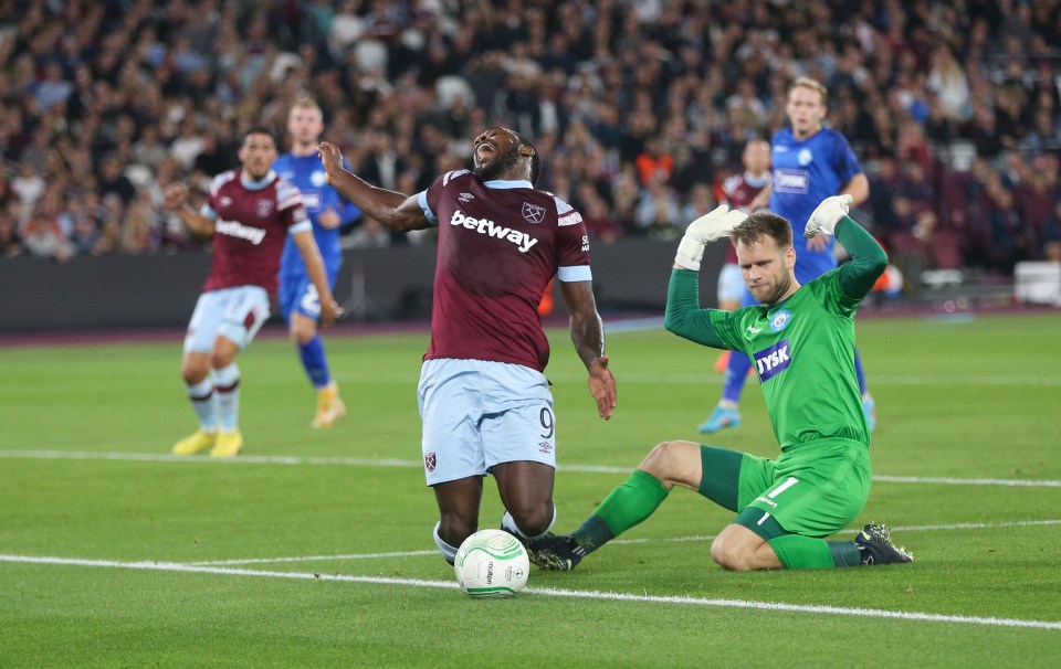Antonio made the most of Larsen's foolish decision to rush out