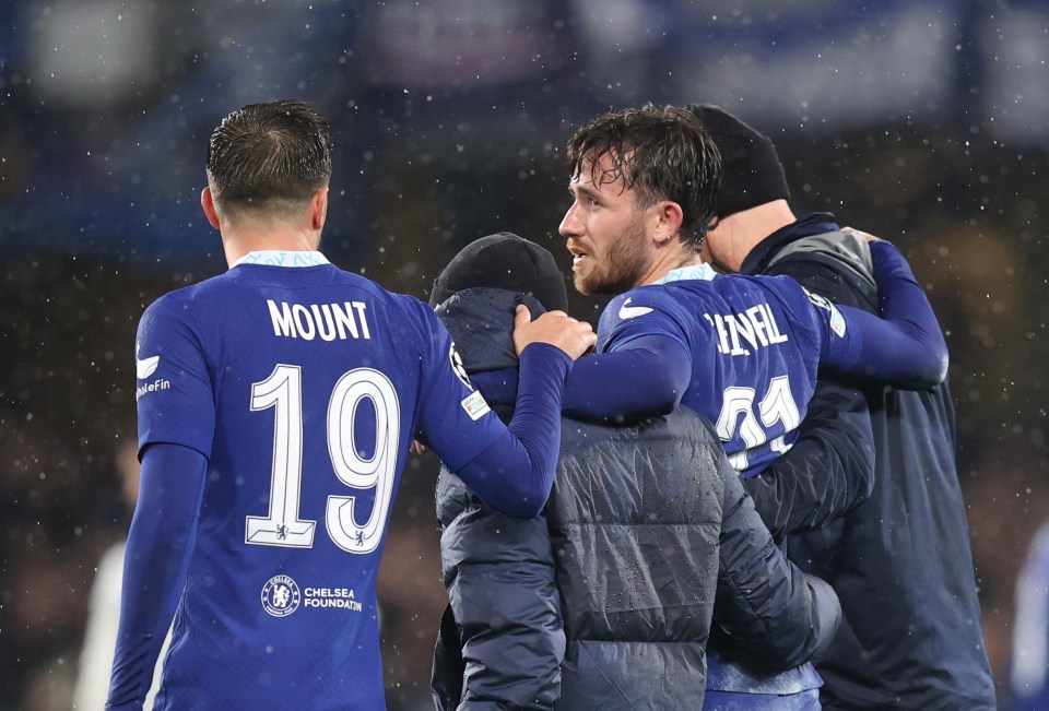 Chilwell appeared to tell Mount that his hamstring had popped