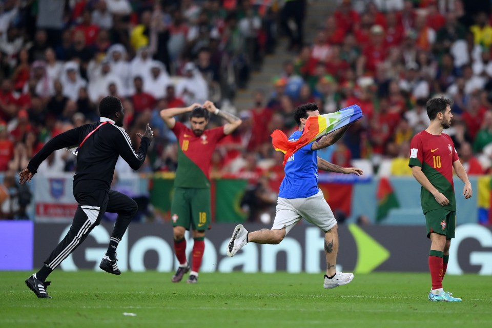 The supporter interrupted play