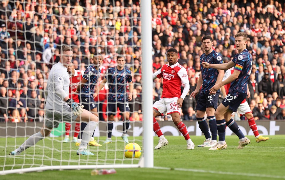 Jamie O'Hara believes Arsenal are only 'two injuries away from disaster'
