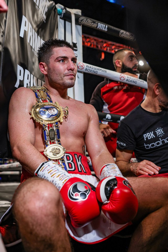 Kelly will now take on Davis this Saturday
