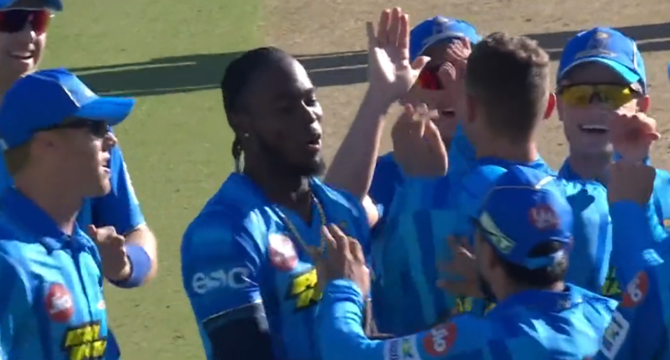 Archer looked delighted to be back taking wickets, as he celebrated with his MI Cape Town teammates