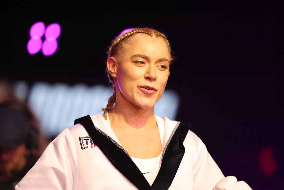 Elle Brooke has high aspirations as a boxer