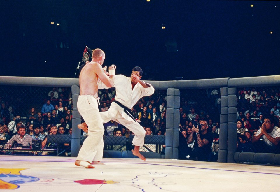 Gordeau challenged Gracie in the final of UFC 1's eight-man tournament