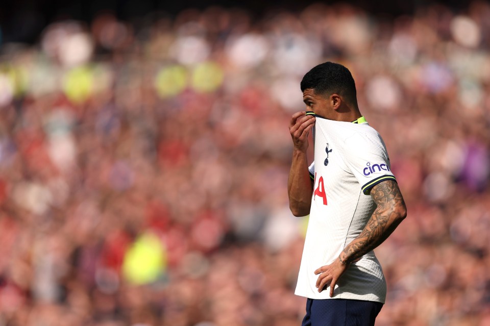 Porro endured a difficult afternoon against Bournemouth, leading to him deleting his social media accounts