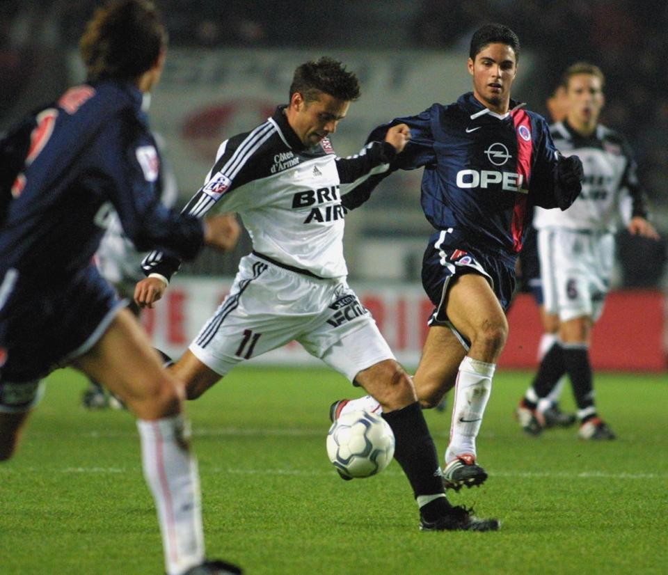 Arteta signed for PSG when he was 18 and played alongside Ronaldinho, Mauricio Pochettino, Gabriel Heinze, Jay-Jay Okocha and Nicolas Anelka in his spell in the French capital