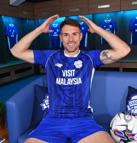 Arsenal icon has returned to Cardiff - 15 years after leaving