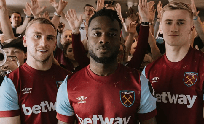Umbro have managed to make the West Ham kit look different to the Burnley one