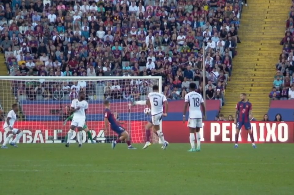 Bellingham whacked one in from distance to equalise for Real
