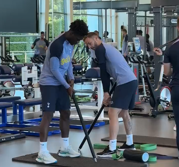Maddison showed Bissouma how to position himself
