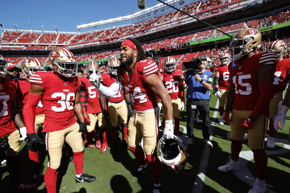 Fred Warner fires up his team before a game inside Levi’s Stadium