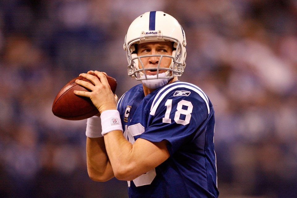 At one time, Peyton Manning was in the lead in the Tom Brady vs Manning debate