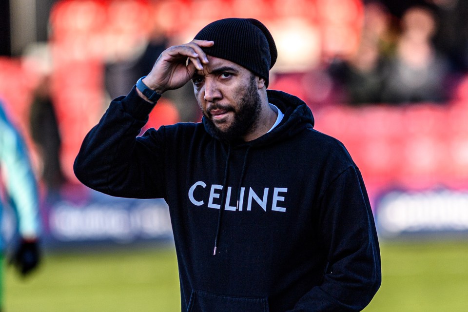 Deeney is set for a surprise career change after enter a UK national pool competition