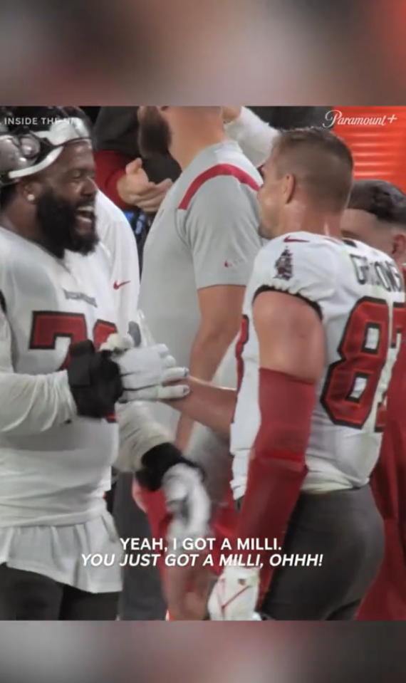 Gronk celebrated his win with teammates