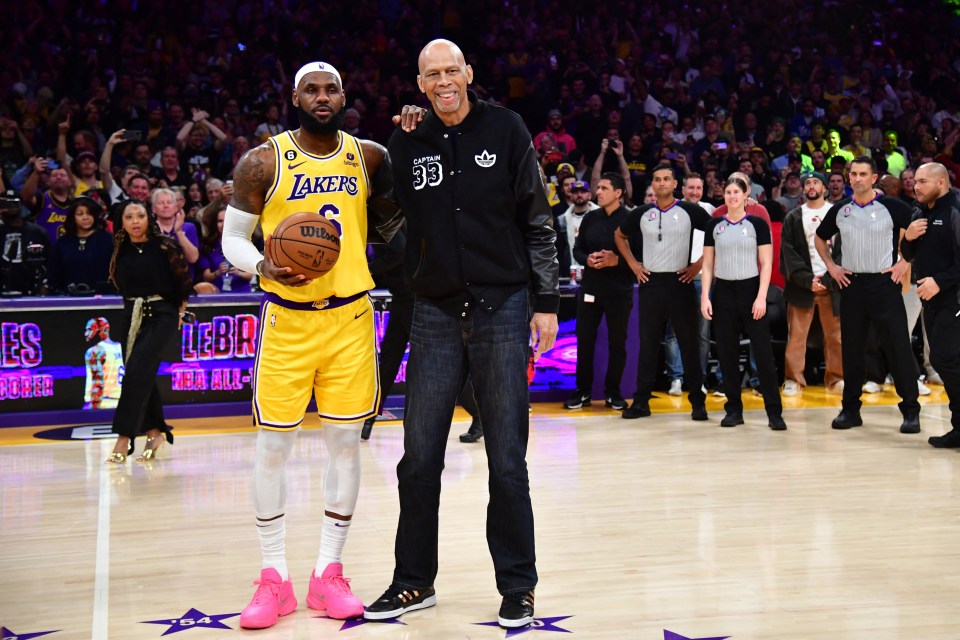 LeBron broke Kareem's longstanding scoring record last season and now has 40k points
