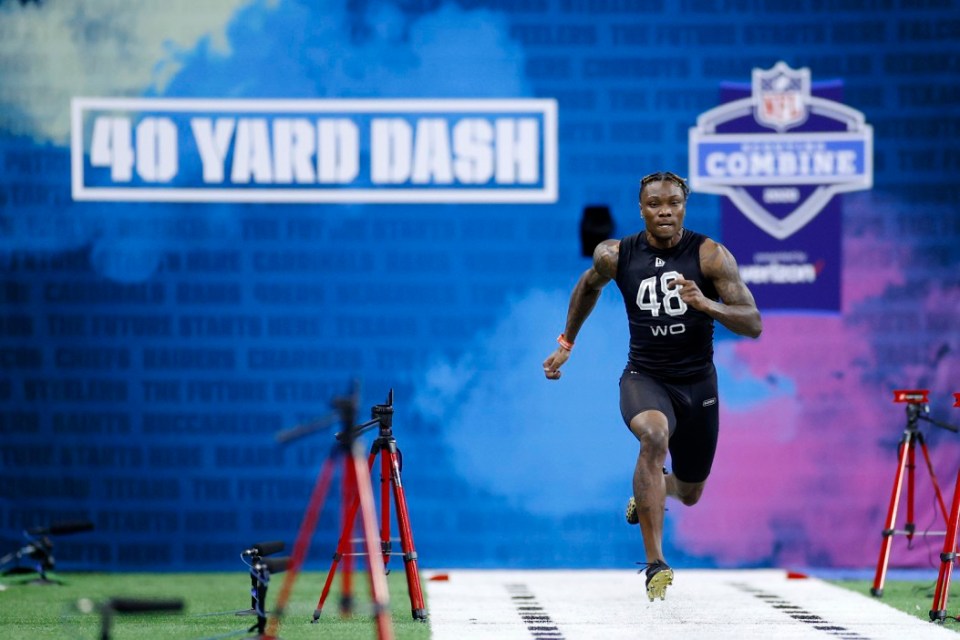 INDIANAPOLIS, IN - FEBRUARY 27: Wide receiver Henry Ruggs III of Alabama runs the 40-yard dash during the NFL Scouting Combine at Lucas Oil Stadium on February 27, 2020 in Indianapolis, Indiana. (Photo by Joe Robbins/Getty Images)