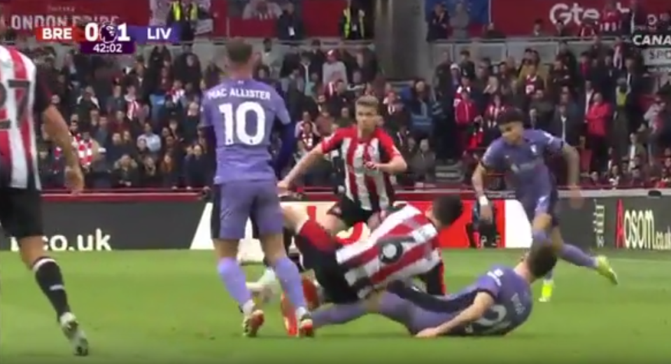 An awkward landing means that Jota's knee problem could be pretty serious