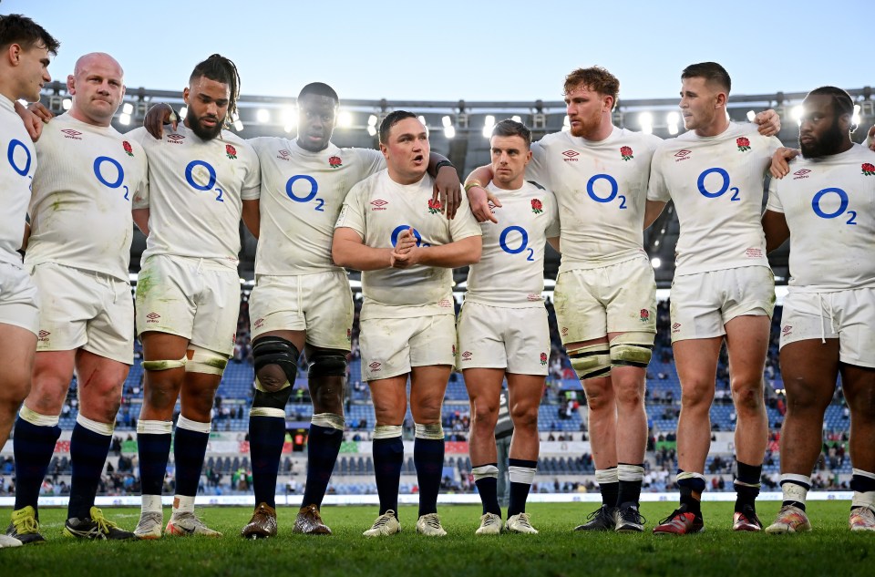 Jamie George (centre) captains England in the Autumn Series