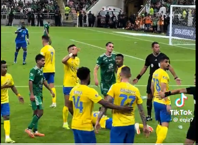 Eventually, Ronaldo walked off