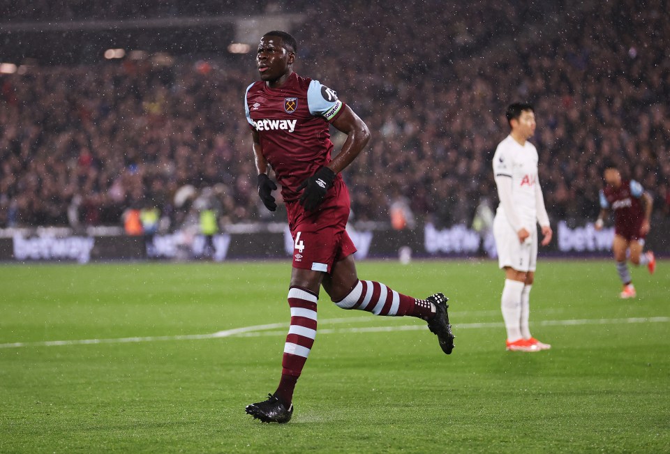 LONDON, ENGLAND - APRIL 02: Kurt Zouma of West Ham United celebrates scoring his team's first goal during the Premier League match between West Ham United and Tottenham Hotspur at the London Stadium on April 02, 2024 in London, England. (Photo by Julian Finney/Getty Images)