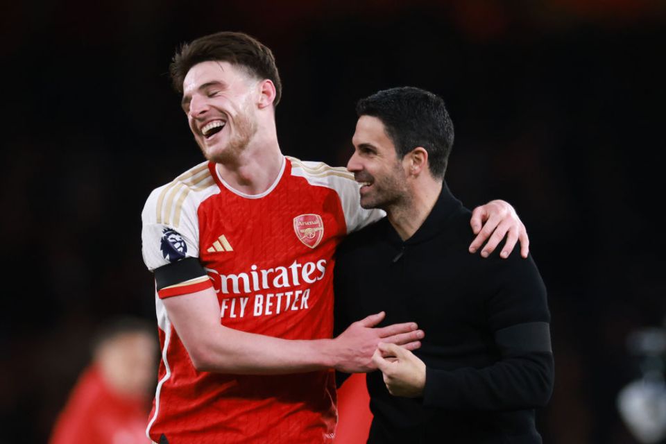 LONDON, ENGLAND - APRIL 23: Mikel Arteta, Head Coach of Arsenal celebrates with Declan Rice after the Premier League match between Arsenal FC and Chelsea FC at Emirates Stadium on April 23, 2024 in London, England.(Photo by Marc Atkins/Getty Images)