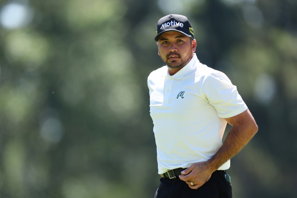 Day again looked like a normal golfer once his sweater was removed