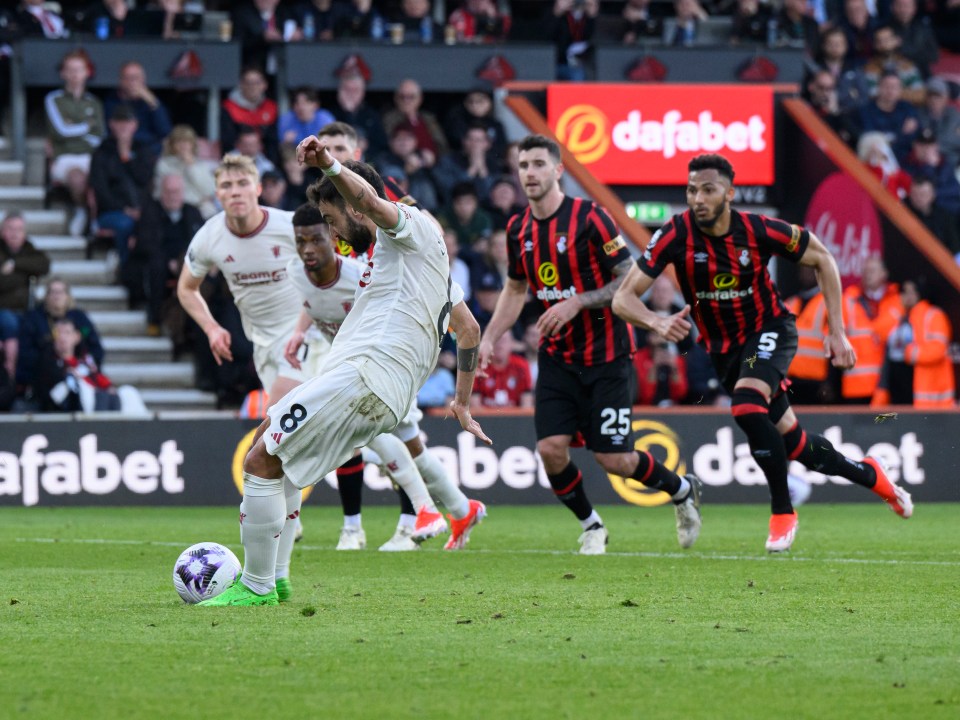 Fernandes scored twice, with his penalty earning the Red Devils a draw