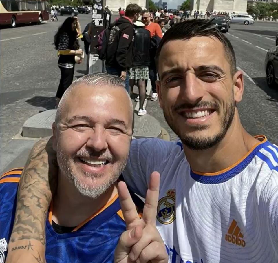 Joselu attended the 2022 Champions League final with his father to support Real against Liverpool