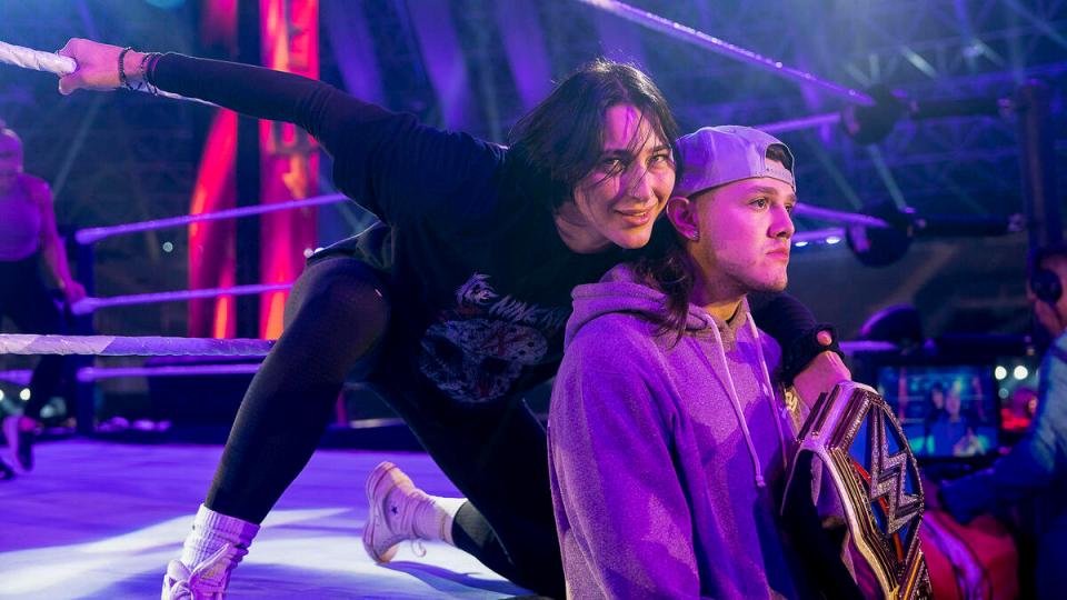 Ripley's on-screen love interest in WWE is Dominik Mysterio, son of wrestling legend Rey Mysterio