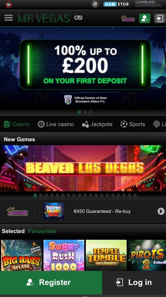 Mr Vegas casino homepage with games and a 100% up to £200 deposit bonus offer.