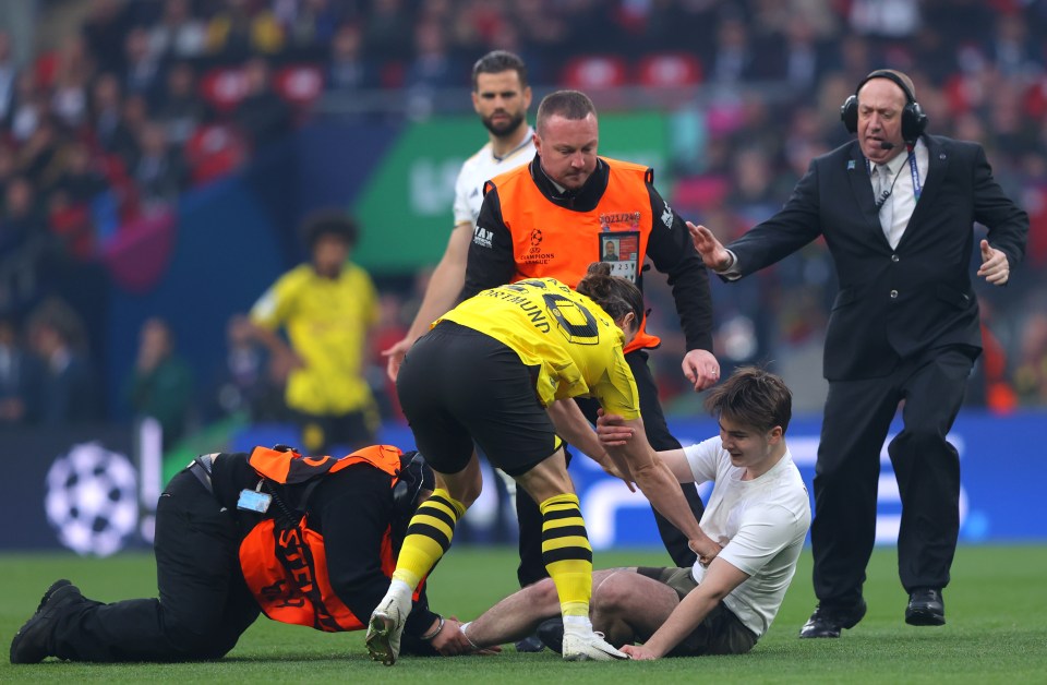 Dortmund's Sabitzer had to help put a stop to it