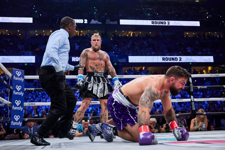 Paul dropped Perry three times in their bout last summer