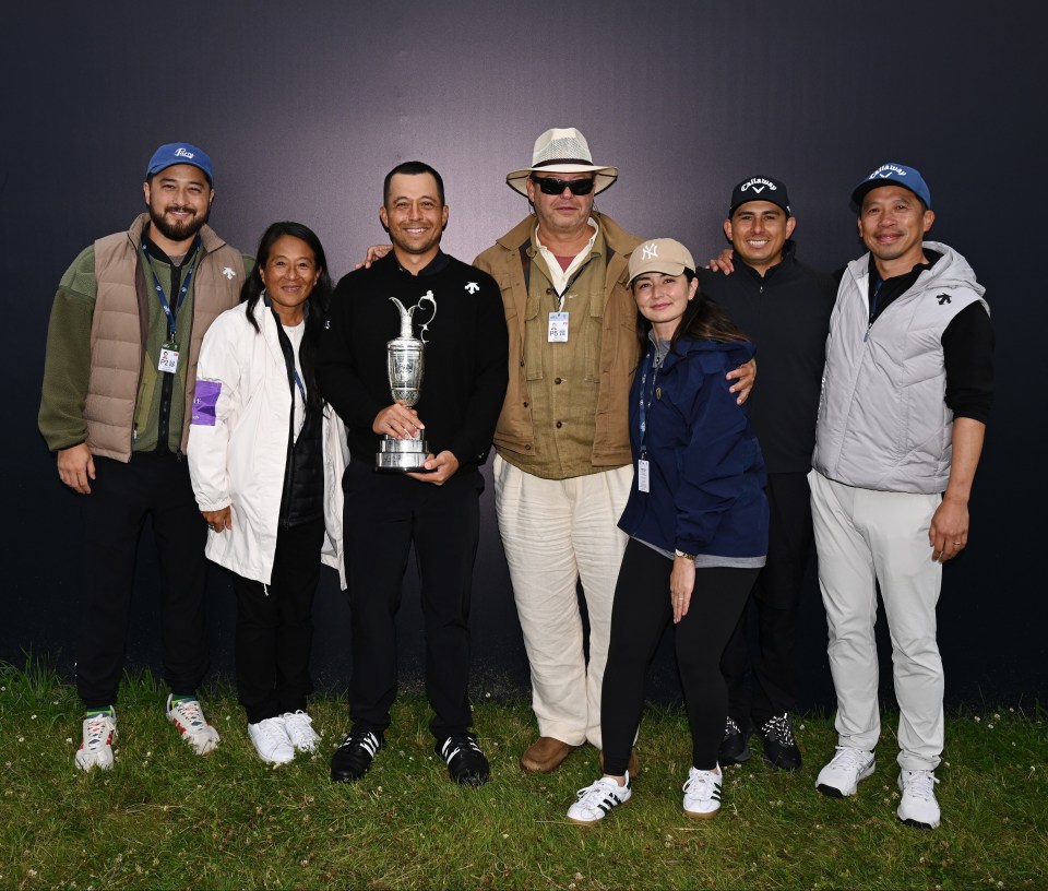 Schauffele also captured the big moment with his family