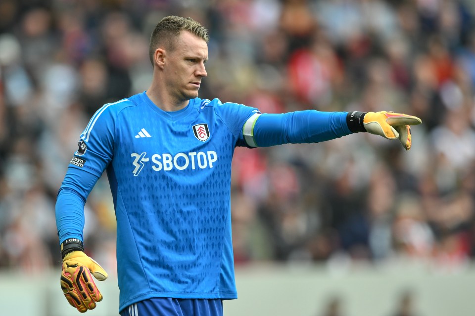 Leno is a reliable and experienced option in between the sticks
