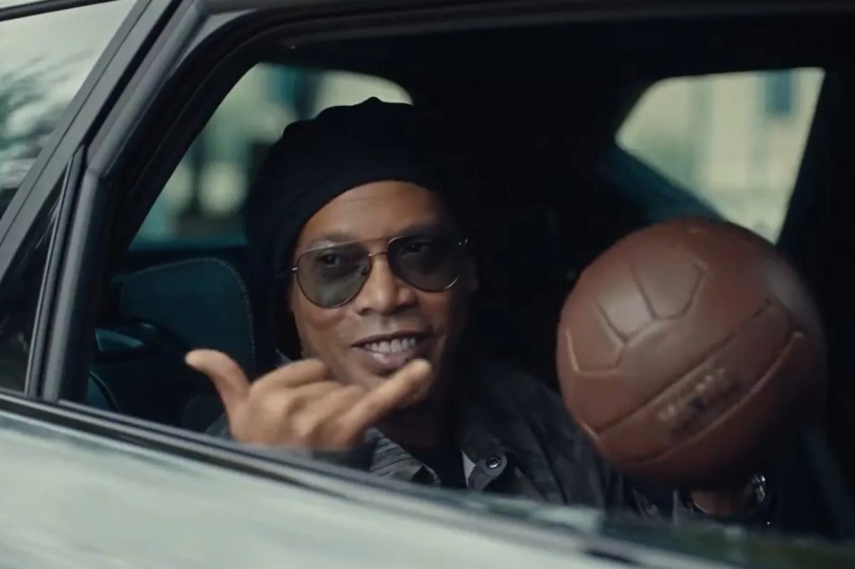 Ronaldinho helped launch the new Barcelona kit in their 125th year