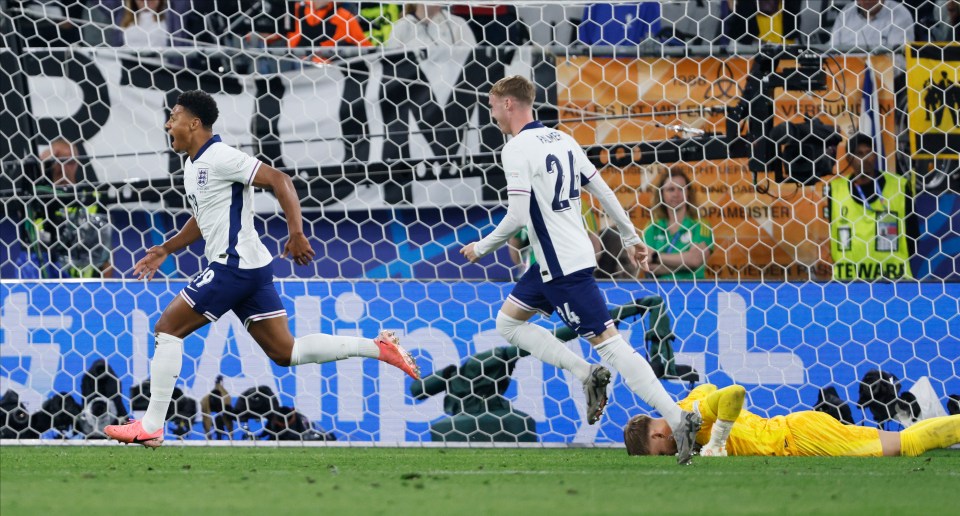 Watkins and Palmer combined brilliantly to send England to the Euros final