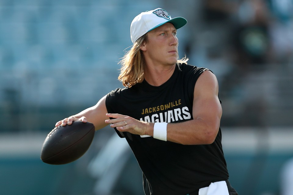 JACKSONVILLE, FLORIDA - AUGUST 17: Trevor Lawrence #16 of the Jacksonville Jaguars warms up before a preseason game against the Tampa Bay Buccaneers at EverBank Stadium on August 17, 2024 in Jacksonville, Florida. (Photo by Courtney Culbreath/Getty Images)