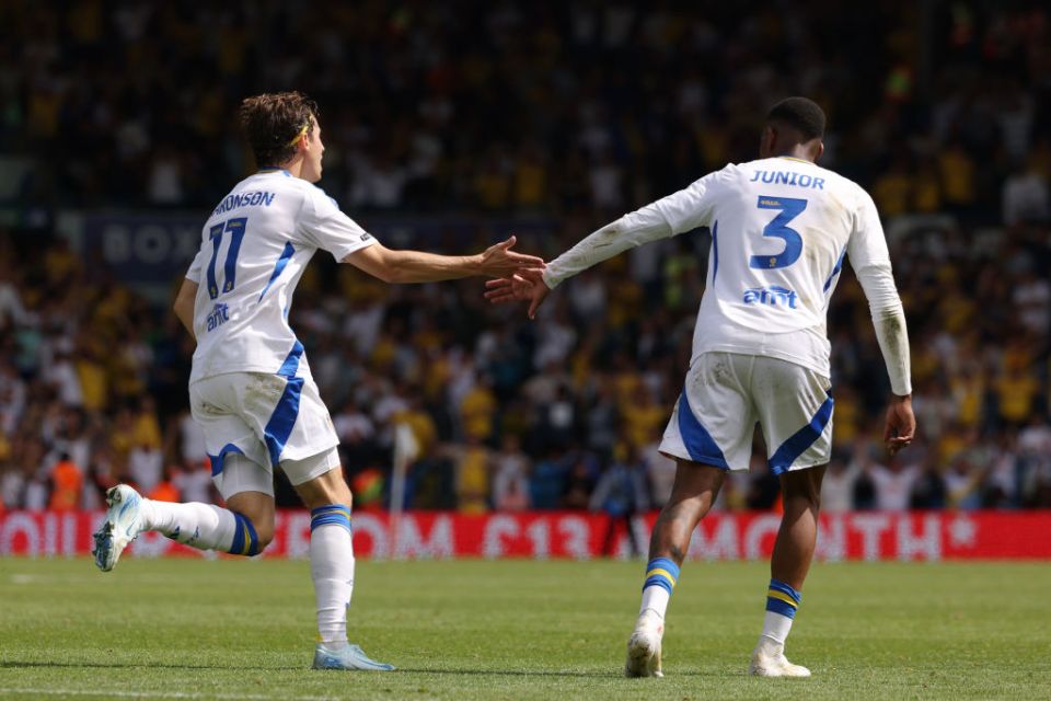 LEEDS, ENGLAND - AUGUST 10: Brenden Aaronson of Leeds United celebrates scoring his teams third goal of the game to make it 3-3 during the Sky Bet Championship match between Leeds United FC and Portsmouth FC at Elland Road on August 10, 2024 in Leeds, England. (Photo by Gary Oakley/Getty Images)