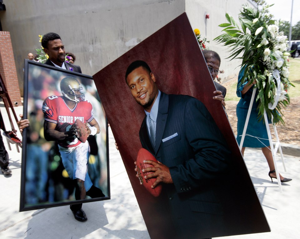 McNair was honored at his 2009 funeral service in Mississippi