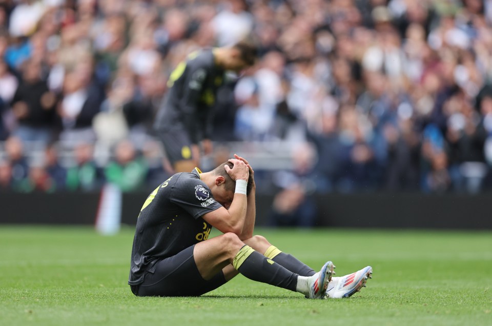 Everton sit bottom of the table having conceded seven goals and scored none in two games