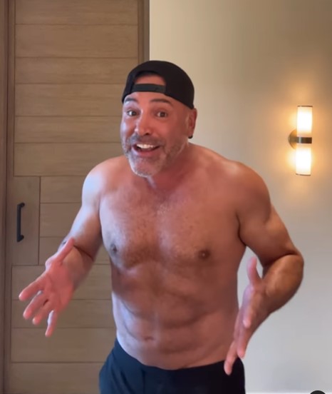 De La Hoya recently went on a shirtless rant about UFC 306 vs Canelo