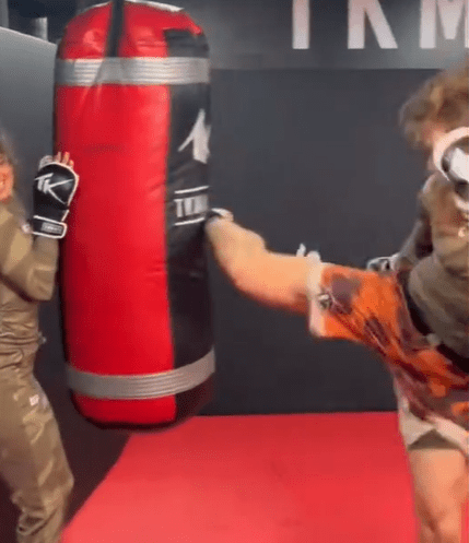 'Bullet' lives up to his nickname with vicious kicks