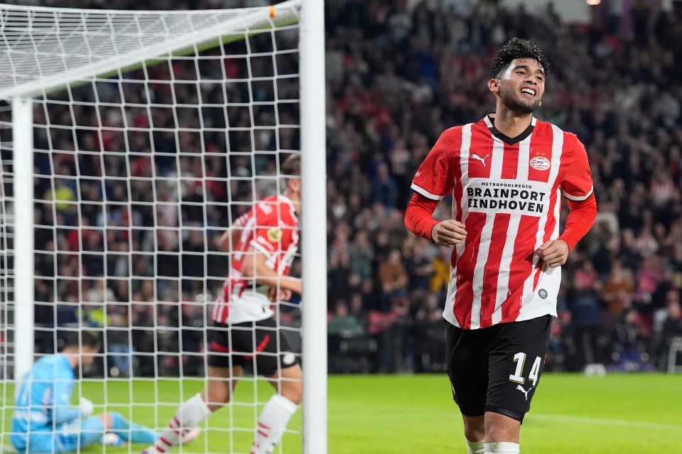 Pepi netted twice more during a 6-0 win against PEC Zwolle