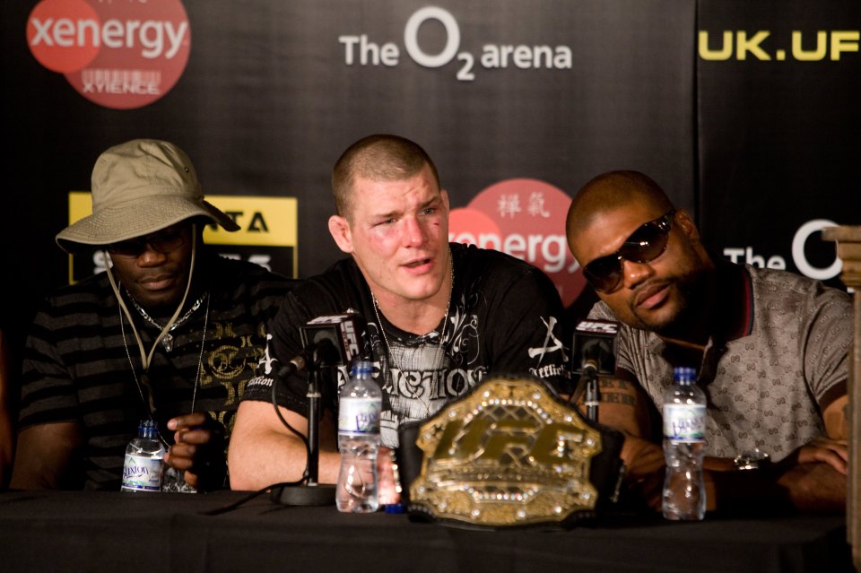Bisping defeated Hamill at London's O2 Arena in 2007