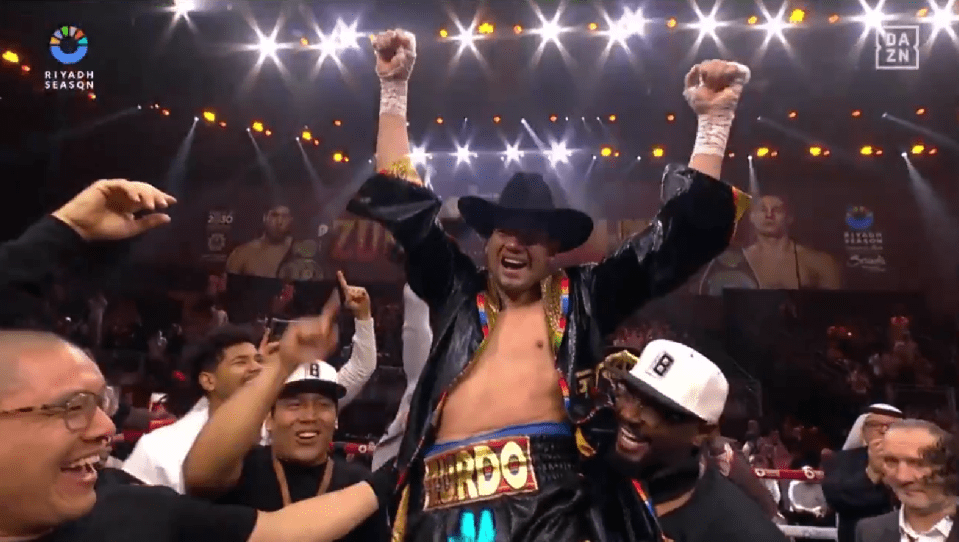 Zurdo won the fight convincingly