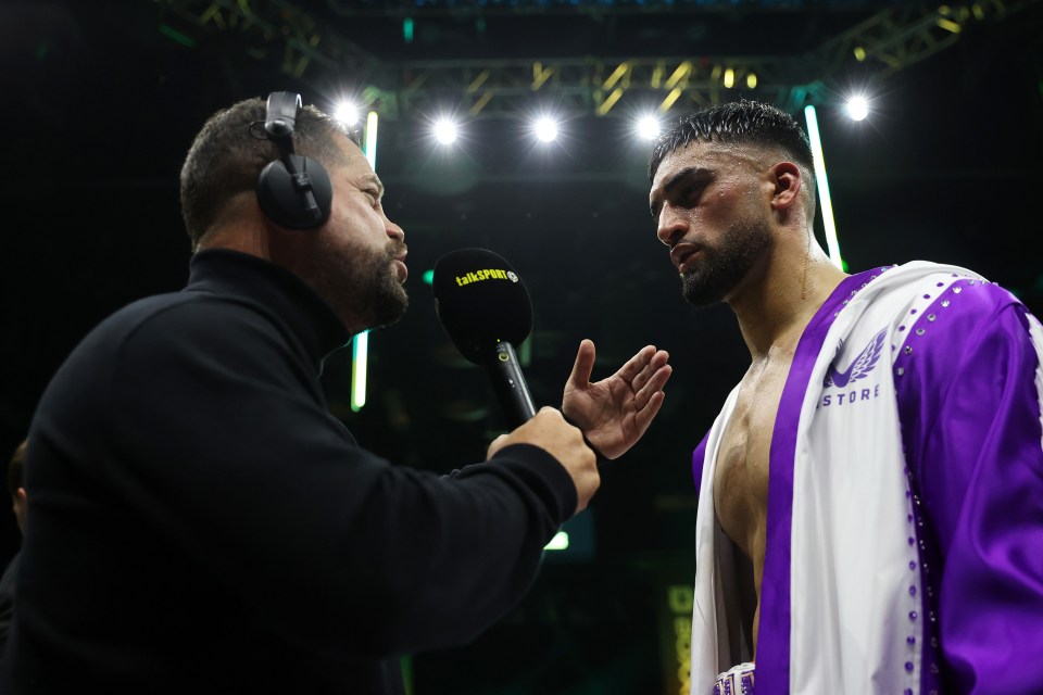 Oliver is a key member of the talkSPORT Boxing team