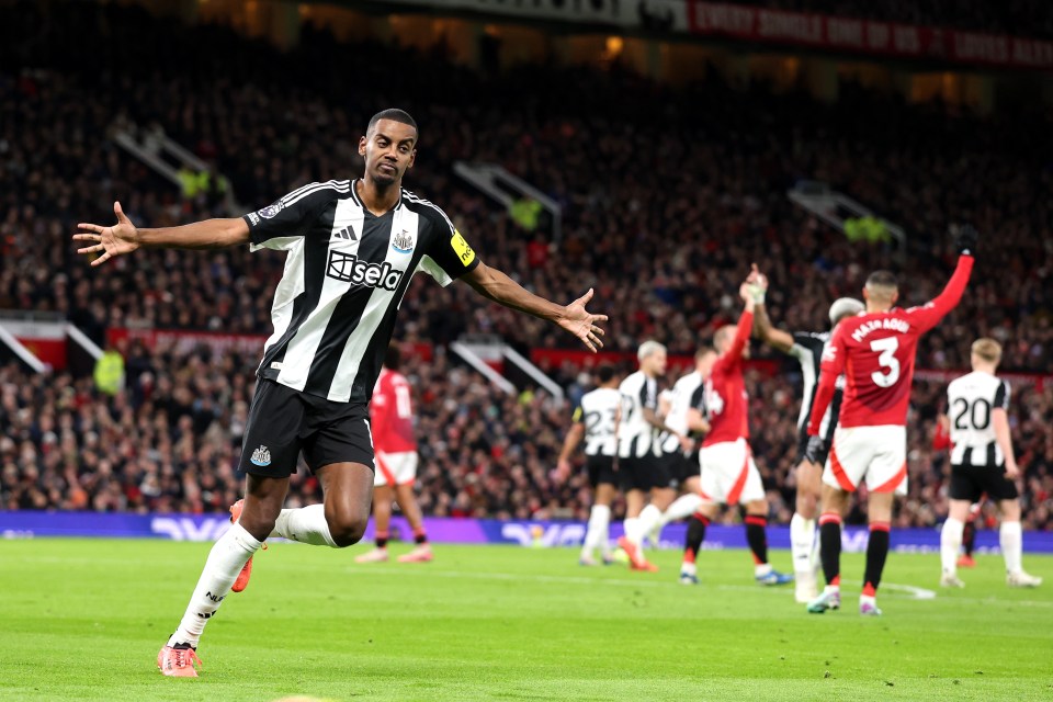 Isak kicked off the scoring before Joelinton sealed the win for Newcastle